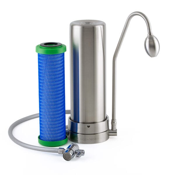 AquaAvanti Mercuro Vital mit EM Premium D Filterkartusche von Prime Inventions, Edelstahl Auftischwasserfilter mit Wirbelei Verwirbler am Auslauf Frontansicht