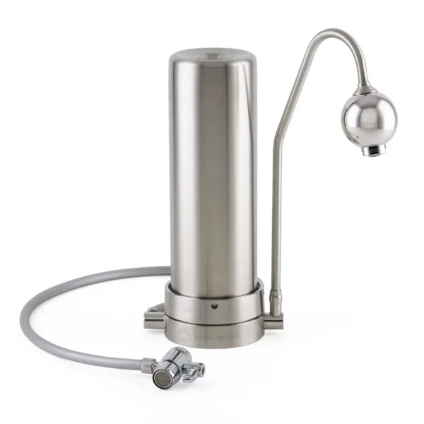 AquaAvanti Mercuro von Prime Inventions, Edelstahl Auftischwasserfilter mit UMH Live Rhodium Wasservitalisierung am Auslauf Frontansicht