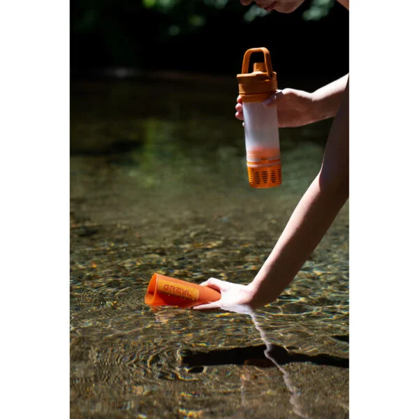 Grayl UltraPress Mojave Redrock Outdoor Wasserfilter 1. Füllen