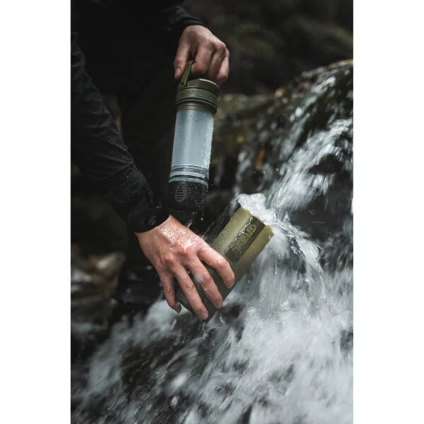 Grayl UltraPress Olive Drab Outdoor Wasserfilter 1. Füllen