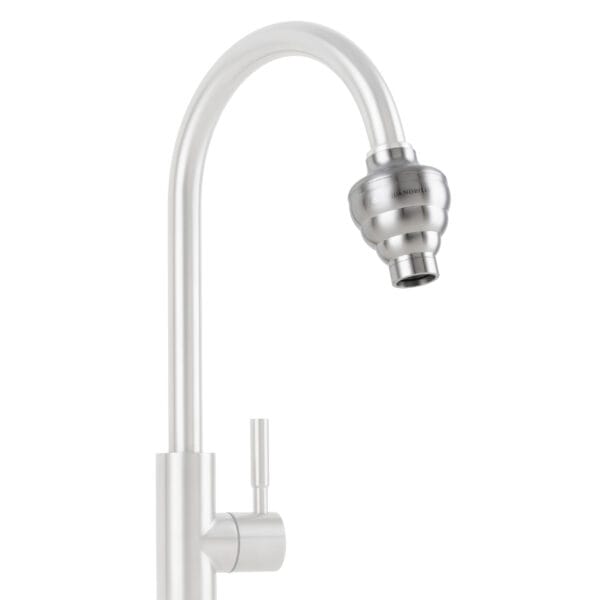Prime Inventions Aquawhirler Edelstahl Wasserverwirbler an Wasserhahn montiert