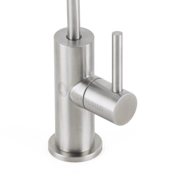 1 Wege Wasserhahn QuadroDesign Idealaqua Inox 235 AS Edelstahl matt Detailansicht Bedienhebel